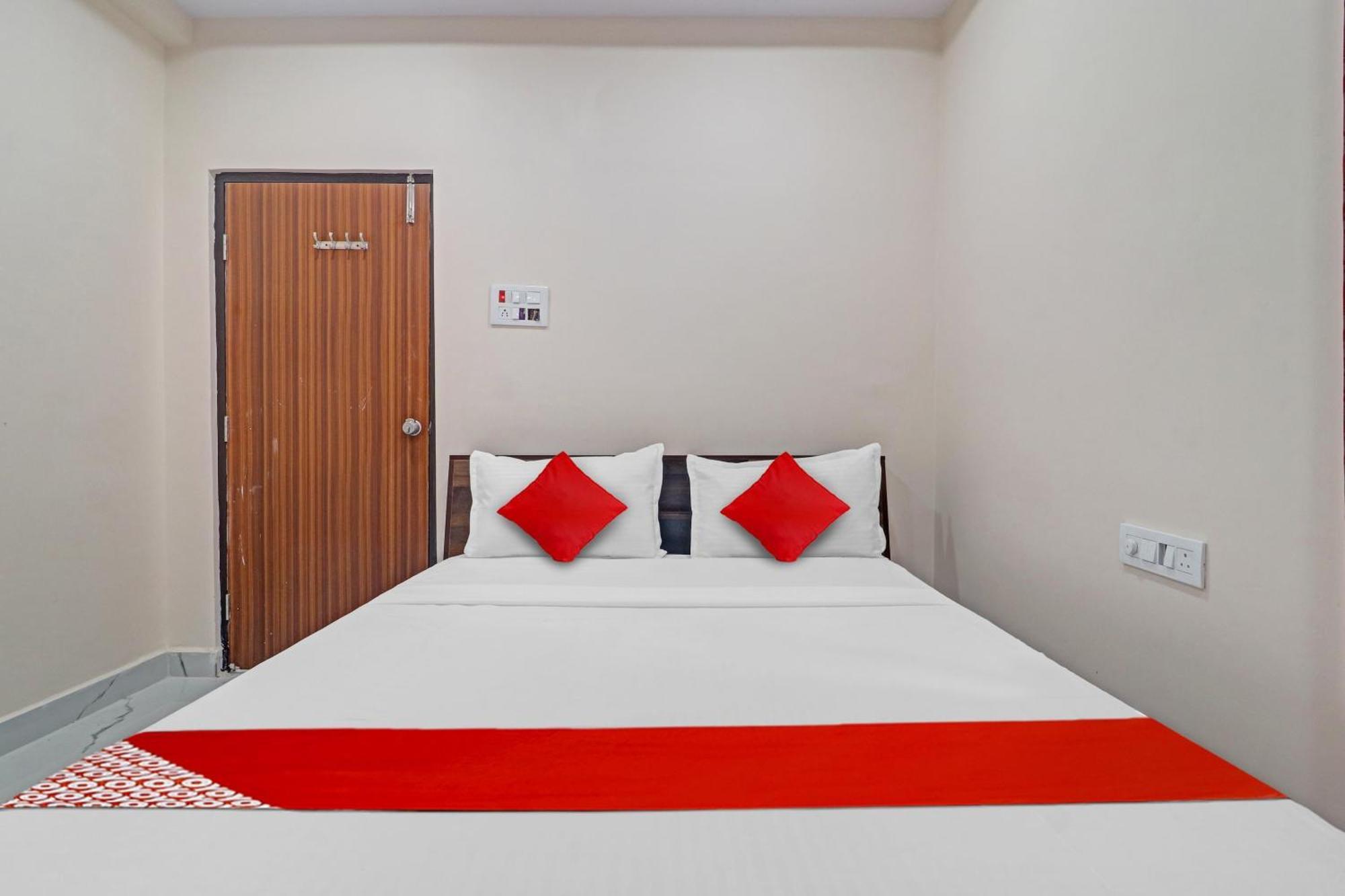 Hotel O Sv Grand Хайдарабад Экстерьер фото