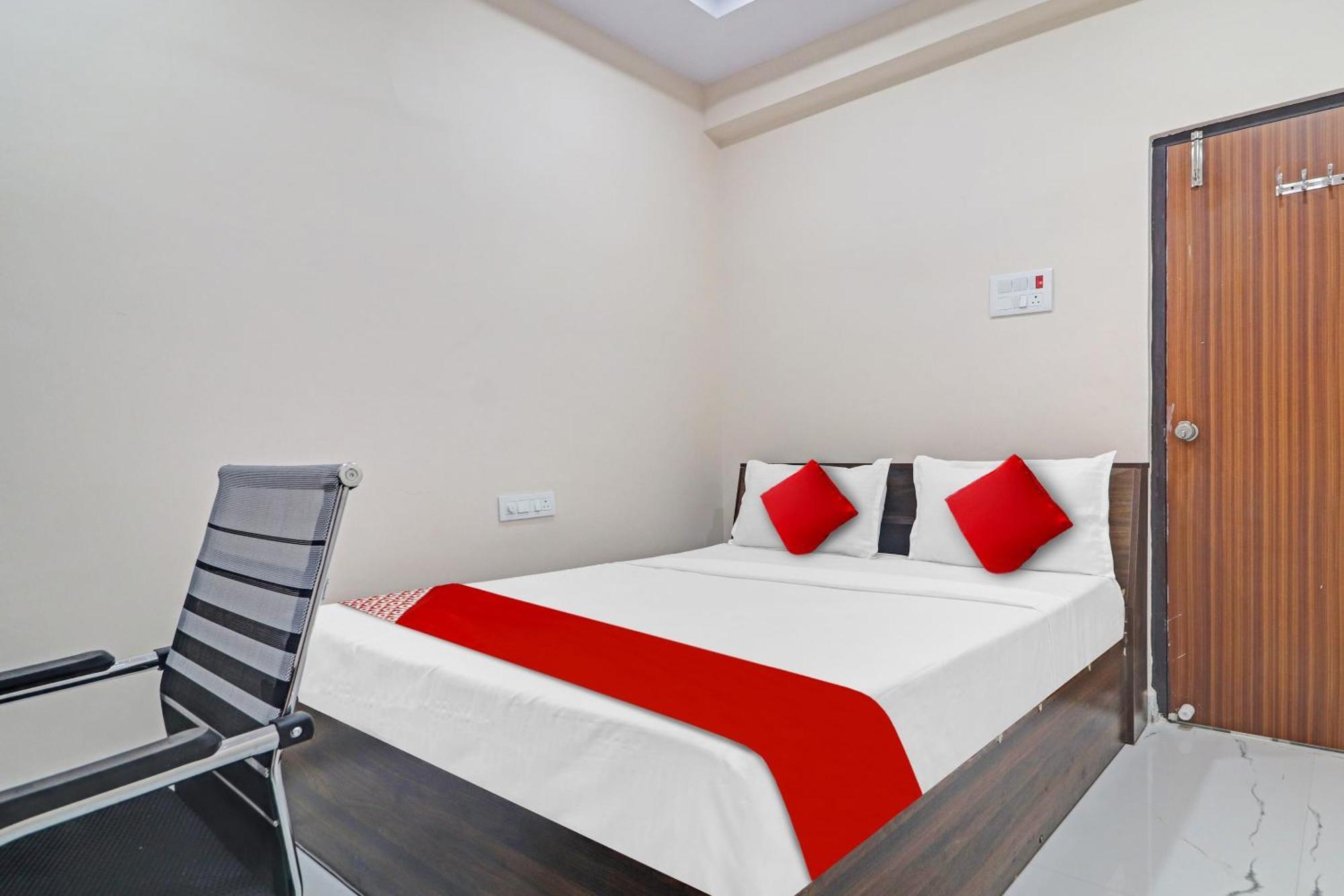 Hotel O Sv Grand Хайдарабад Экстерьер фото