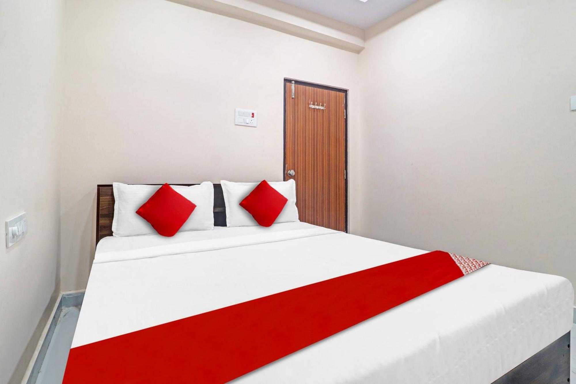 Hotel O Sv Grand Хайдарабад Экстерьер фото